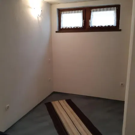 Ksenija Apartman *